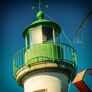 image from "Phare de Doelan" by kfphotography